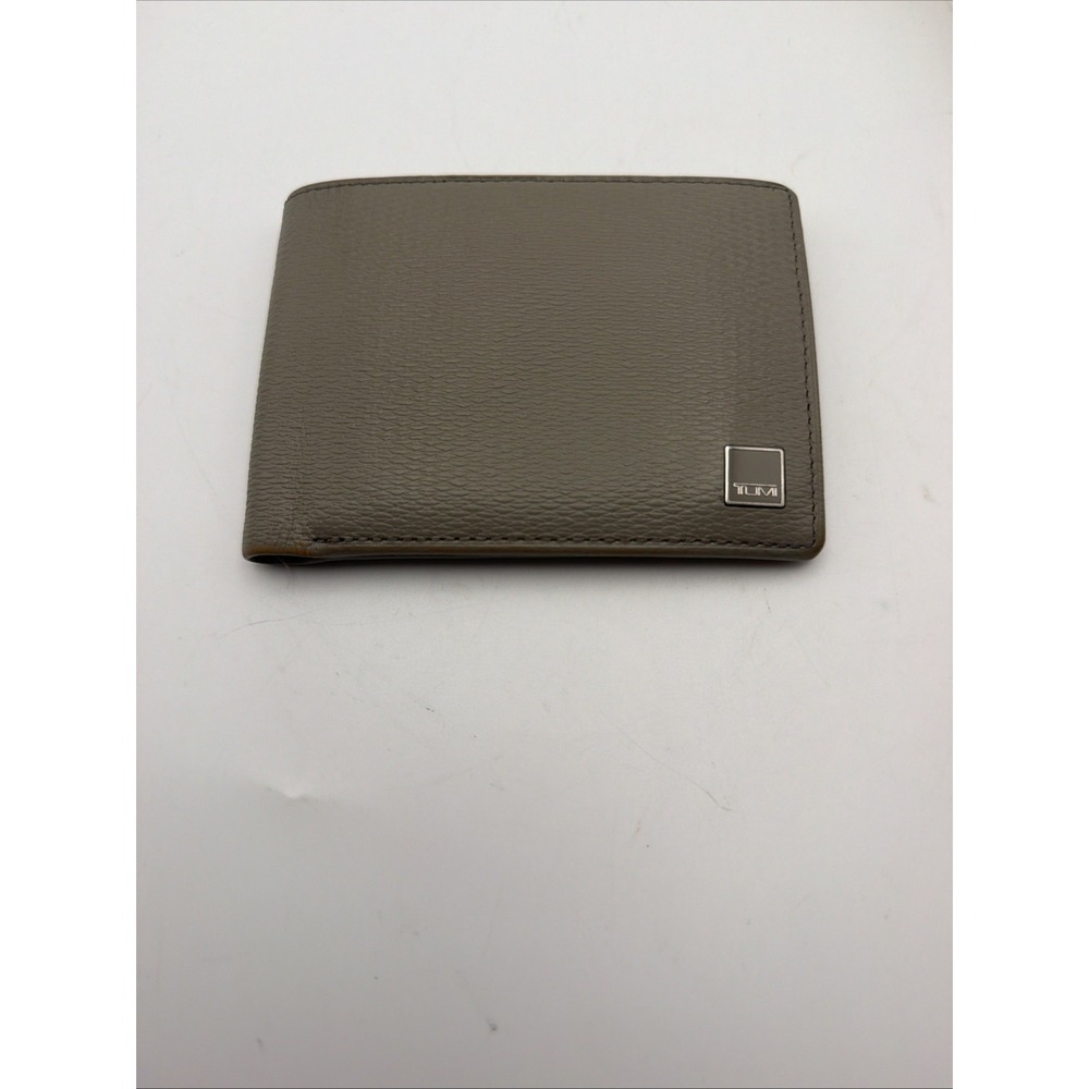TUMI Beige Bifold Wallet ID Window Card Holder Slim Men Never Used